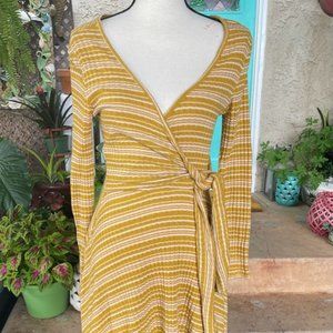 women Mustard White light Ribbed Knit Wrap Dress M